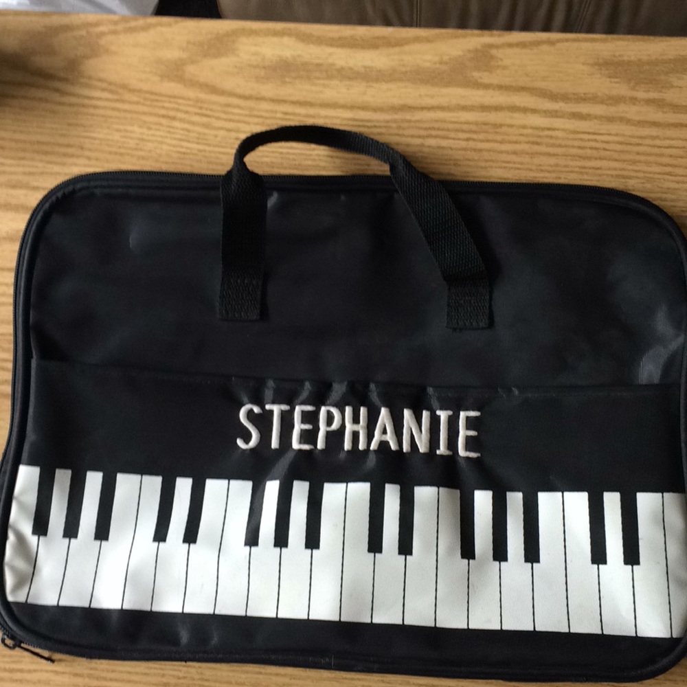 Piano carrying case